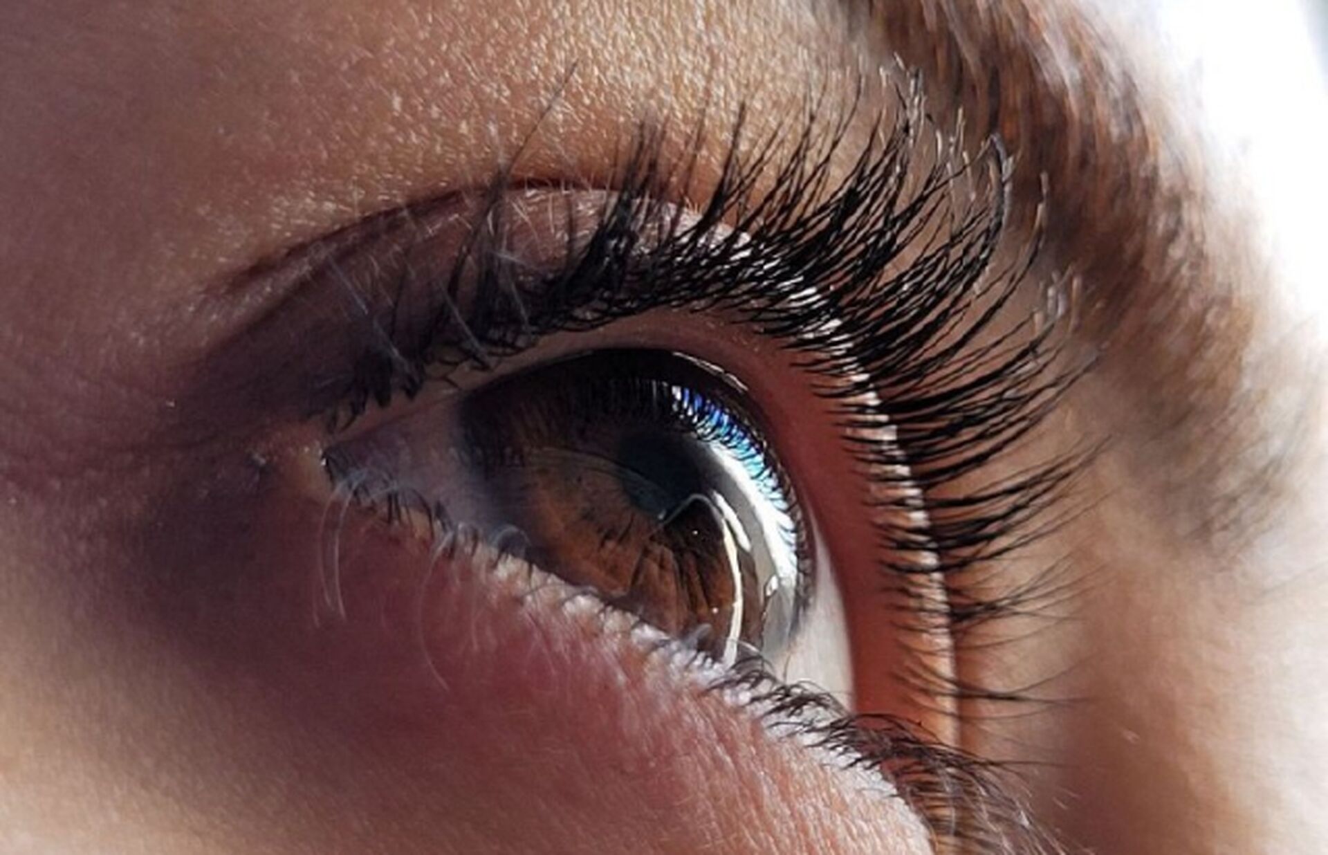 Làm thế nào để theo dõi khả năng nhìn của mắt hằng ngày